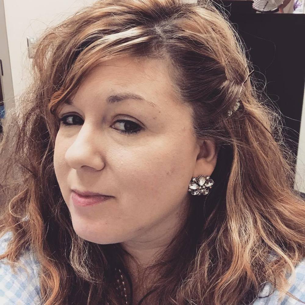 Meet your Posher, Crystal